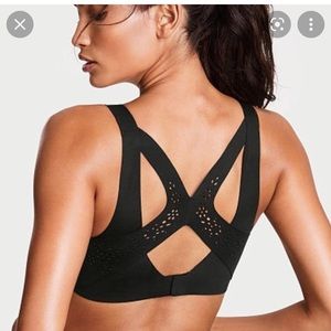 Victoria’s Secret Angel Max 36DD large